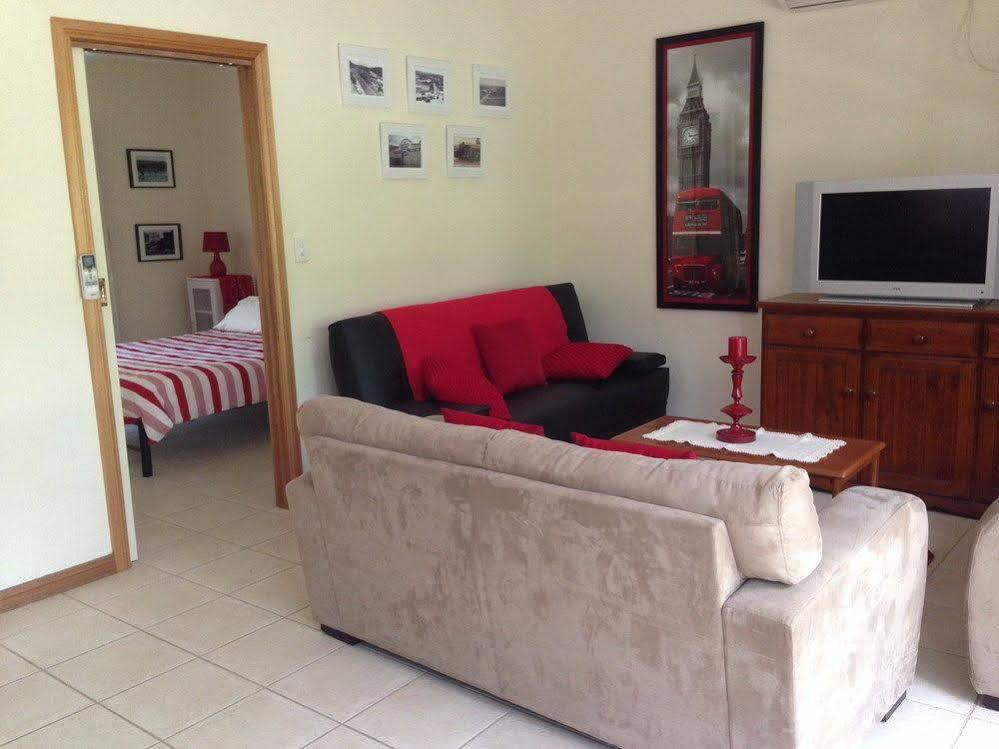 Clarevale Cottage B&B Экстерьер фото